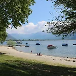 Con Terrazza A Due Minuti Dal Minusio