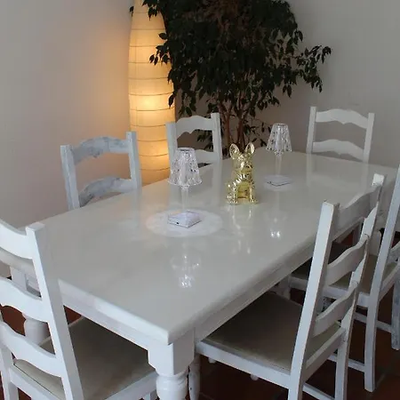 Con Terrazza A Due Minuti Dal