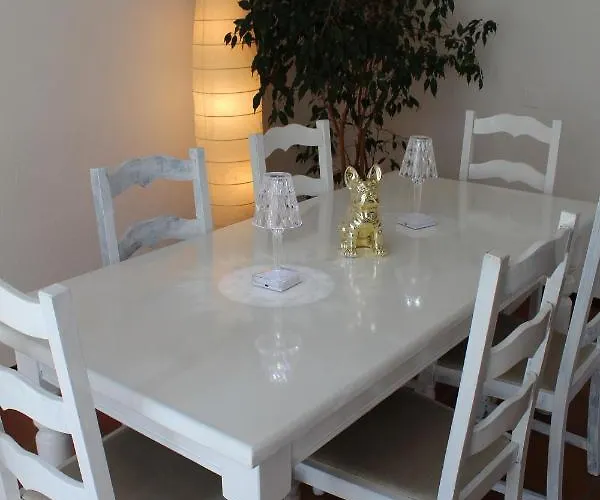 Con Terrazza A Due Minuti Dal