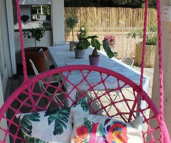 Con Terrazza A Due Minuti Dal